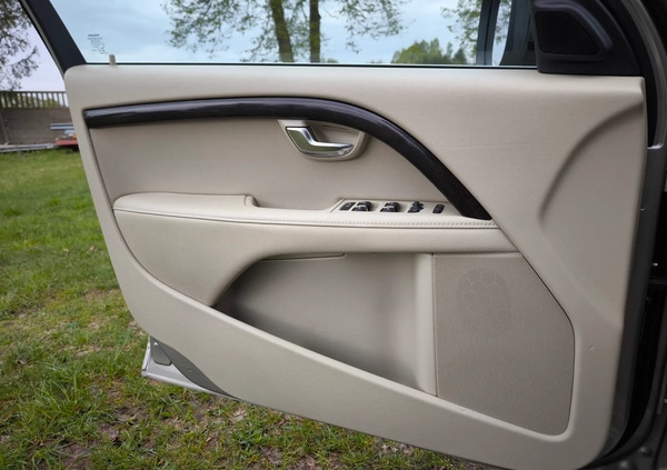 Volvo XC 70 cena 89790 przebieg: 139300, rok produkcji 2016 z Ostrołęka małe 301